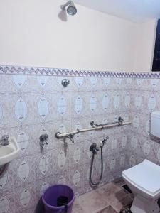 Ένα μπάνιο στο Namma illu