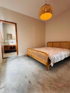 Postel nebo postele na pokoji v ubytování City Contemporary Comfort