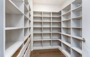 Η βιβλιοθήκη του διαμερίσματος +12 φωτογραφίες