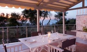 Balkón nebo terasa v ubytování Thodoris House