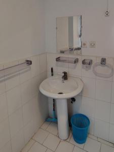 Ένα μπάνιο στο Blue Star Guest House Shahr e Naw Kabul