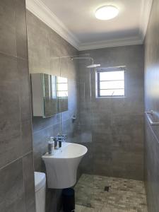 Et badeværelse på City and Sea 1-4 Guests