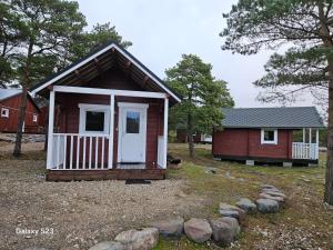 Το κτήριο όπου στεγάζεται  το παραθεριστικό πάρκο