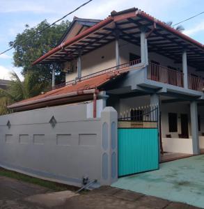 Το κτήριο όπου στεγάζεται  ο ξενώνας