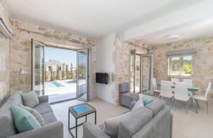 Posezení v ubytování Villa Taphian