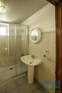 Ένα μπάνιο στο Hospedaria casa D'Avo +40 φωτογραφίες