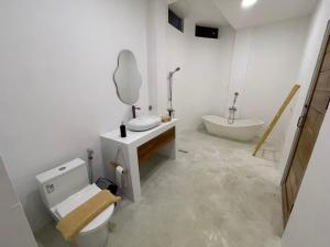 Et badeværelse på Dakings Greece House