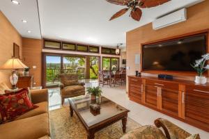 TV/trung tâm giải trí tại 1412 Ridge