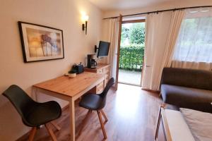 Posezení v ubytování Schoenes 1 Zimmer, Sauna, Nationalpark, Free Parking + 21 fotografií