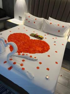 Ένα ή περισσότερα κρεβάτια σε δωμάτιο στο Pula Nala Lodge Bed & Breakfast