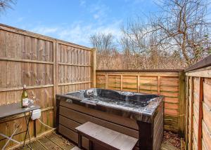 Φωτογραφία από το άλμπουμ του Castlewood Lodges σε Strachan