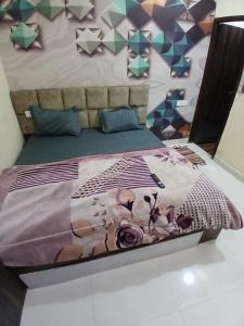 Posezení v ubytování Agam homestay- Few steps walk From Golden Temple + 23 fotografií