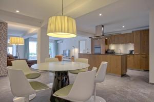 Η κουζίνα ή μικρή κουζίνα στο Apartment JungfrauCenter Schynige Platte - GRIWA RENT AG