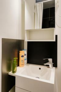 Фотография из галереи Comfortable apartment ! Quiet stay near Lille в Вильнёв-д'Аск