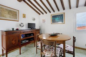 TV/trung tâm giải trí tại Lerici - Il Terrazzino Di Zia