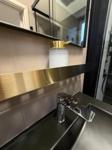 Køkken eller tekøkken på Studio balcon cozy center of Mons