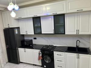 Kuchyň nebo kuchyňský kout v ubytování Quba Şah Villa