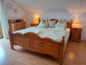 Postel nebo postele na pokoji v ubytování Hinterramsebn