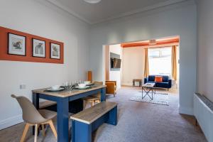 Et opholdsområde på The Family-Ready Worker Hub