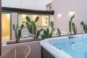 Fotografie z fotogalerie ubytování Vicolo Trigona con terrazza e jacuzzi riscaldata v destinaci Noto