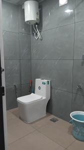 Koupelna v ubytování Sleek Haven