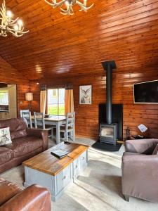 Posezení v ubytování Lady Galloway 27 with Hot Tub