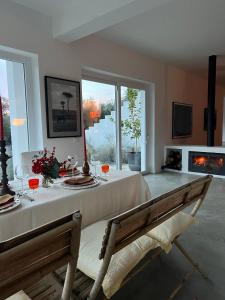 Et tv og/eller underholdning på Villa con piscina vicino Roma