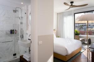 Ванная комната в Nordoy Hotel - Fattal Colors