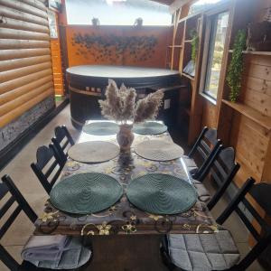 Εστιατόριο ή άλλο μέρος για φαγητό στο Cabana Tesa Borșa MM +51 φωτογραφίες