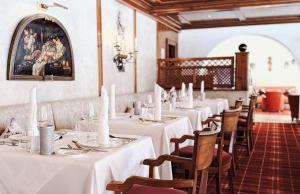 Restaurace v ubytování Romantik Alpenhotel Waxenstein