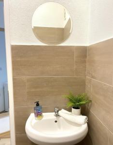 Phòng tắm tại Sarajevo Center daily apartment - Walk everywhere - Old town +8 ảnh