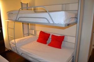 Postel nebo postele na pokoji v ubytování Hotel Ceuta Puerta de Africa
