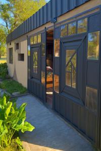 Budova, kde se prázdninový areál nachází