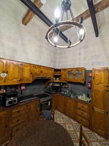 Kuchyň nebo kuchyňský kout v ubytování Paddy's Duplex + 6 fotografií