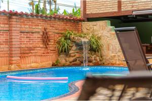 Bazén v ubytování VELINN Pousada Kyrios nebo v jeho okolí