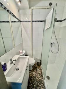 Koupelna v ubytování Hyper Centre de Valence - Studio N43