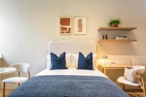 Ένα ή περισσότερα κρεβάτια σε δωμάτιο στο The Exhibition +79 φωτογραφίες