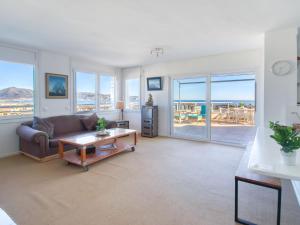 En generel udsigt til bjerge eller udsigt til bjerge taget fra lejligheden