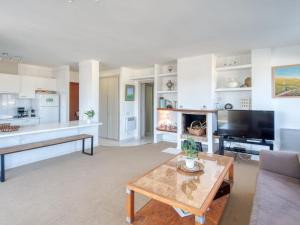 Køkken eller tekøkken på Apartment Club Nautic-2 by Interhome