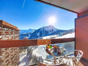 En generel udsigt til bjerge eller udsigt til bjerge taget fra lejligheden