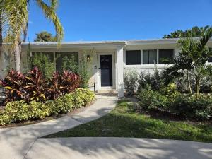 En have udenfor The Veranda Villa