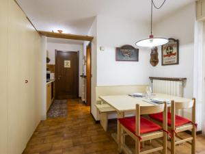 Kuchyň nebo kuchyňský kout v ubytování Studio Tigli-2 by Interhome + 18 fotografií