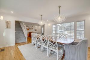 Billede fra billedgalleriet på Quiet and Stylish Waterfront Gem with Dock in Eatonton i Turnwold