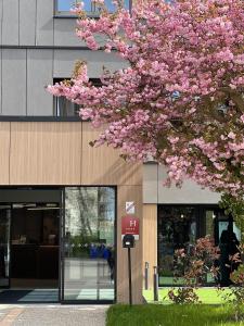 El edificio en el que está el hotel