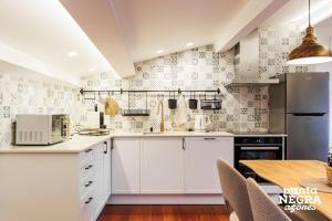 Kuchyň nebo kuchyňský kout v ubytování Angra Soul 3 -By PontaNegraAzores