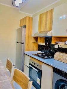 Η κουζίνα ή μικρή κουζίνα στο Villa Sabrina