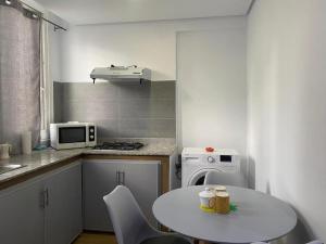 Køkken eller tekøkken på Apartment F2 a Sidi Mabrouk