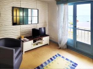 Μια τηλεόραση ή/και κέντρο ψυχαγωγίας στο Marines et Salorges - Les Gîtes de la Côte d'Amour