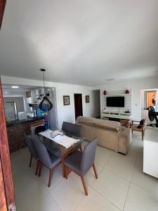 Et tv og/eller underholdning på Casa Recanto de Guarajuba + 15 billeder