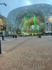 Nespecifikovaný výhled na destinaci Rotterdam nebo výhled na město při pohledu z hotelu